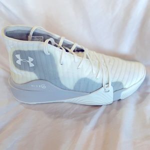 Under Armour Men’s Spawn Mid Basketball Shoes